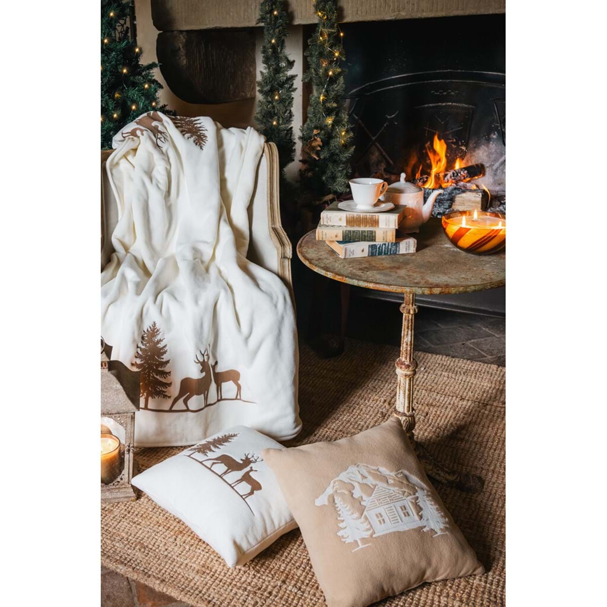 Set cuscino e plaid Collezione Silenzio Alpinto BLANC MARICLO'