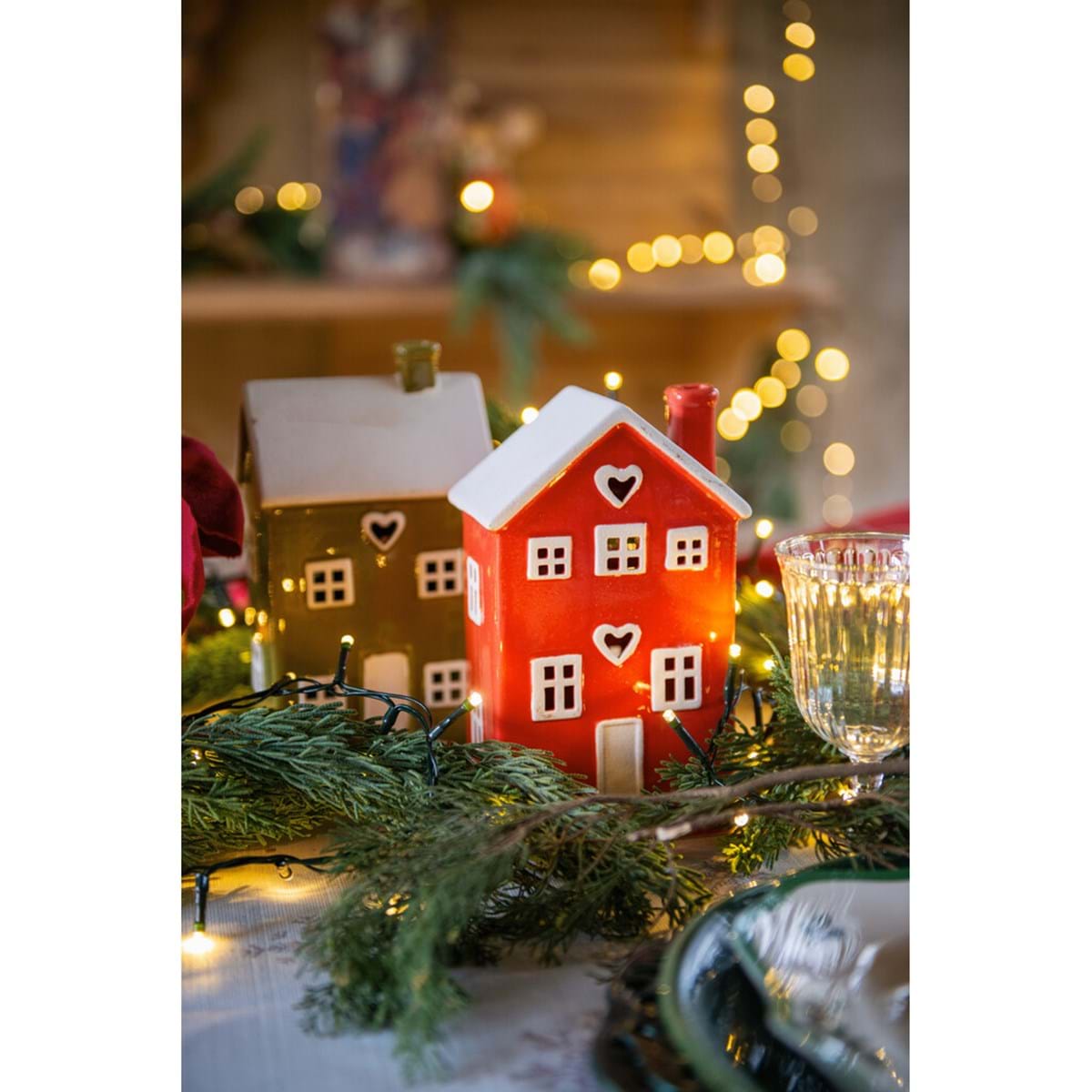 Casetta Decorativa con LED in Ceramica Rossa Candy Cane Blanc Mariclò