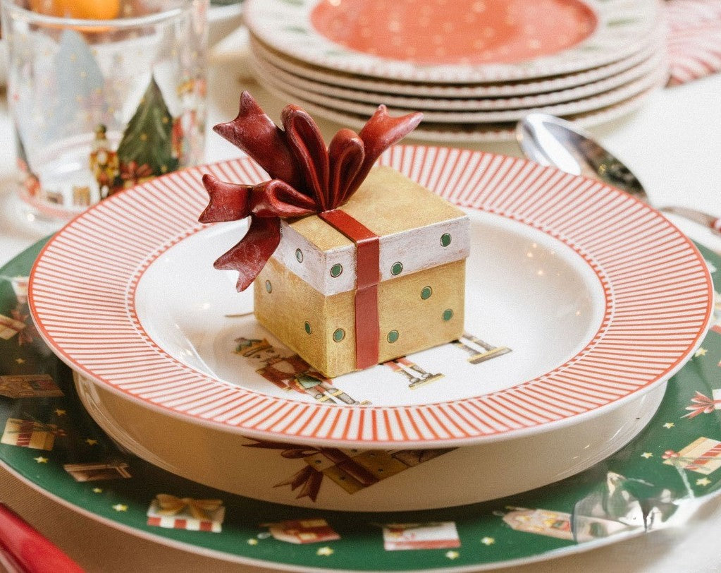 Decoro Pacchetto Regalo Carol in Resina 8×5×8,5 cm Nuvole di Stoffa