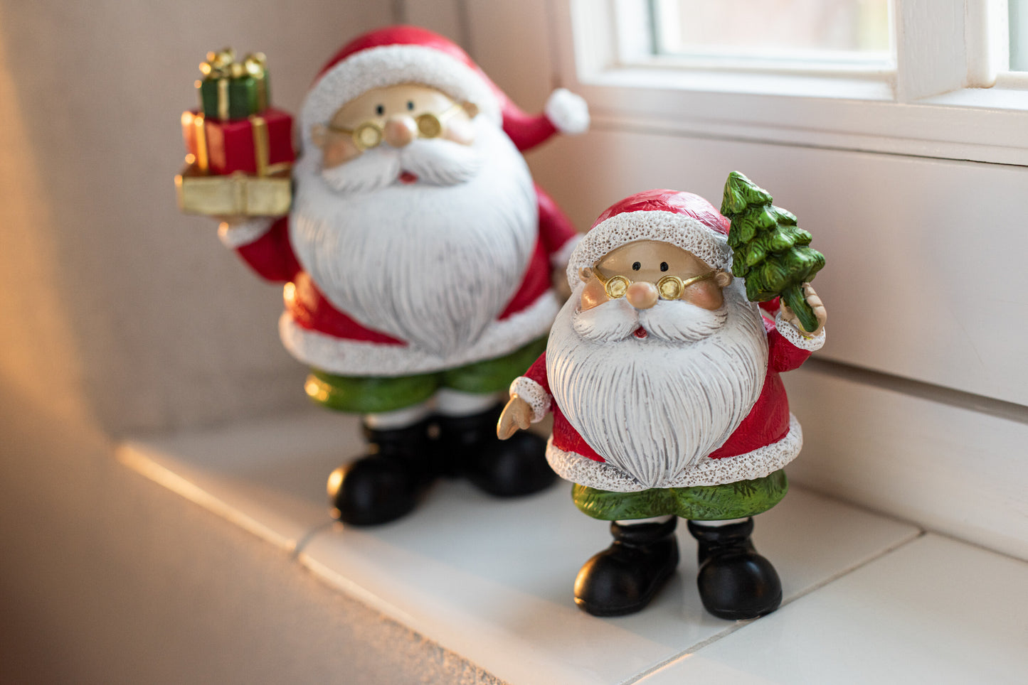 Babbo Natale con Occhiali in Poliresina H. 15,5 cm J-Line by Jolipa