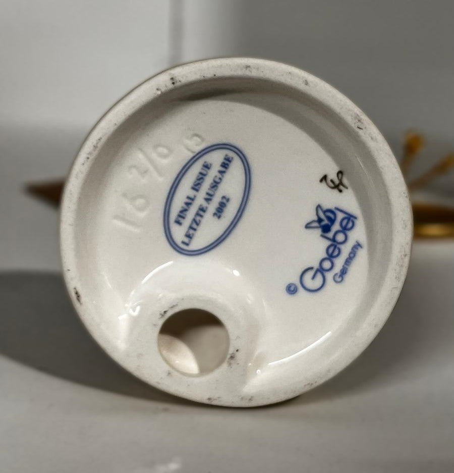 Figurina Little Hiker Goebel Hummel